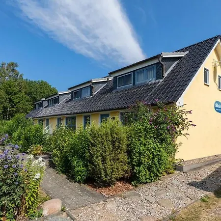 Im Idyllischsten Winkel Ruegens By Interhome * Neuenkirchen (Landhagen)