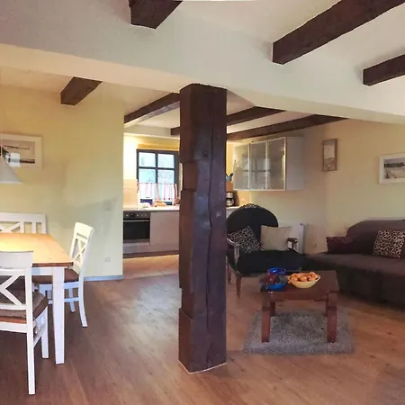 Im Idyllischsten Winkel Ruegens By Interhome 別荘 Neuenkirchen