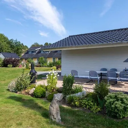 Im Idyllischsten Winkel Ruegens By Interhome *