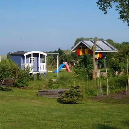 Im Idyllischsten Winkel Ruegens By Interhome Feriehus Neuenkirchen (Landhagen)