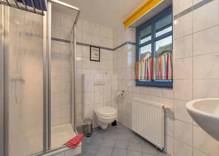 Im Idyllischsten Winkel Ruegens By Interhome 別荘 Neuenkirchen