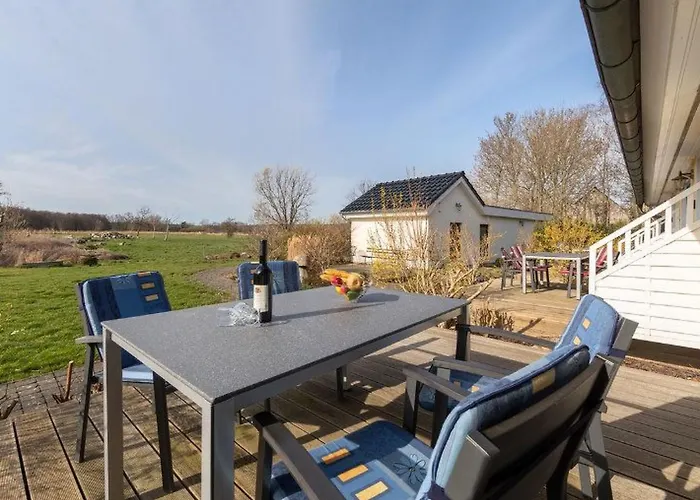 Im Idyllischsten Winkel Ruegens By Interhome 別荘 *